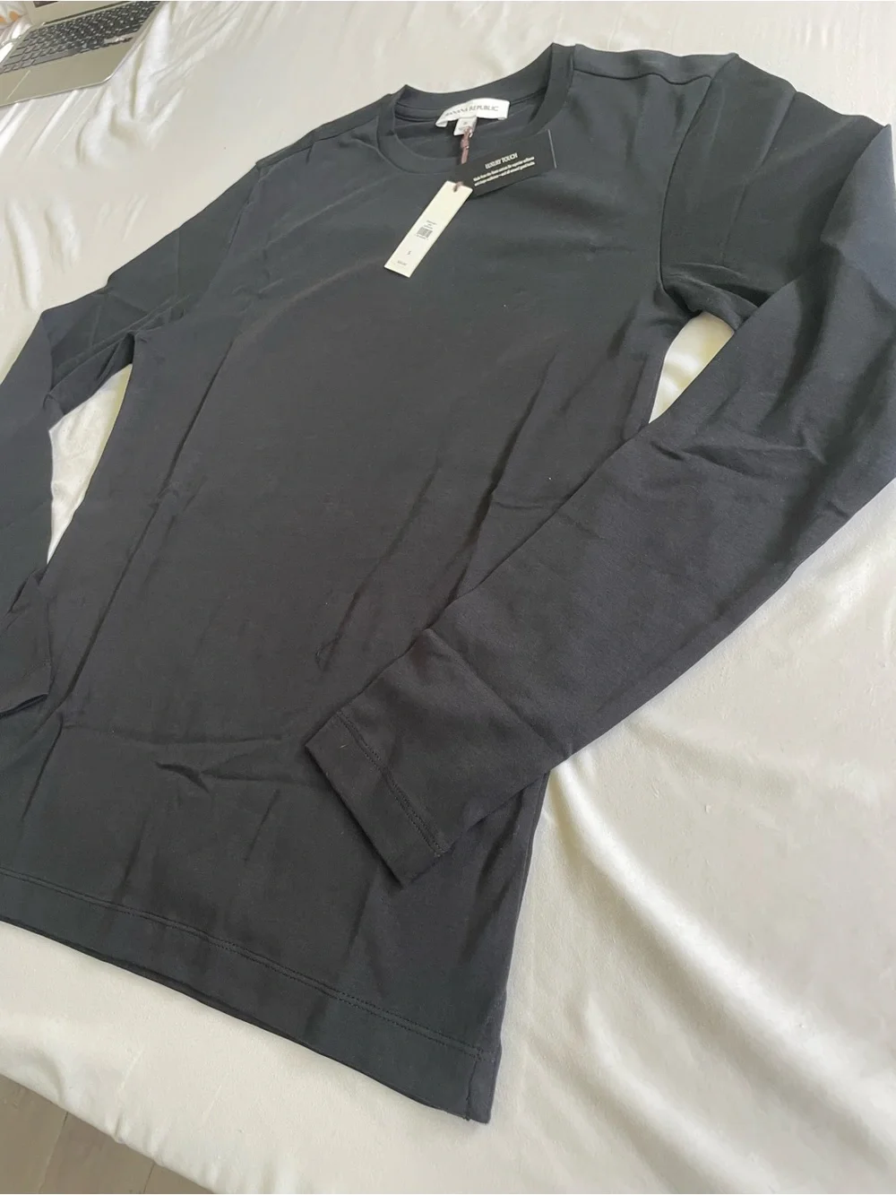 Banana Republic Black Long-Sleeve Crewneck Tee